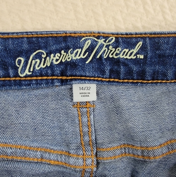 Universal Thread Denim Blue Skirt Size 14 Cut Off Jeans Frayed Hem Fringe - Picture 7 of 13